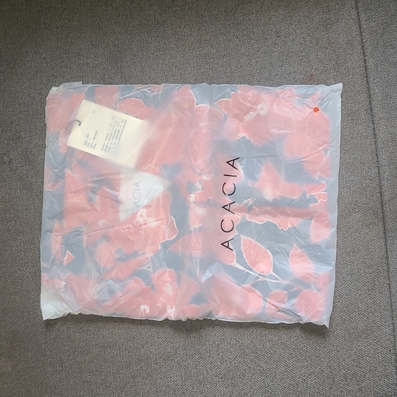 New Acacia Mana mid pacific dress red black hibiscus print L rare BNWT - Picture 6 of 16